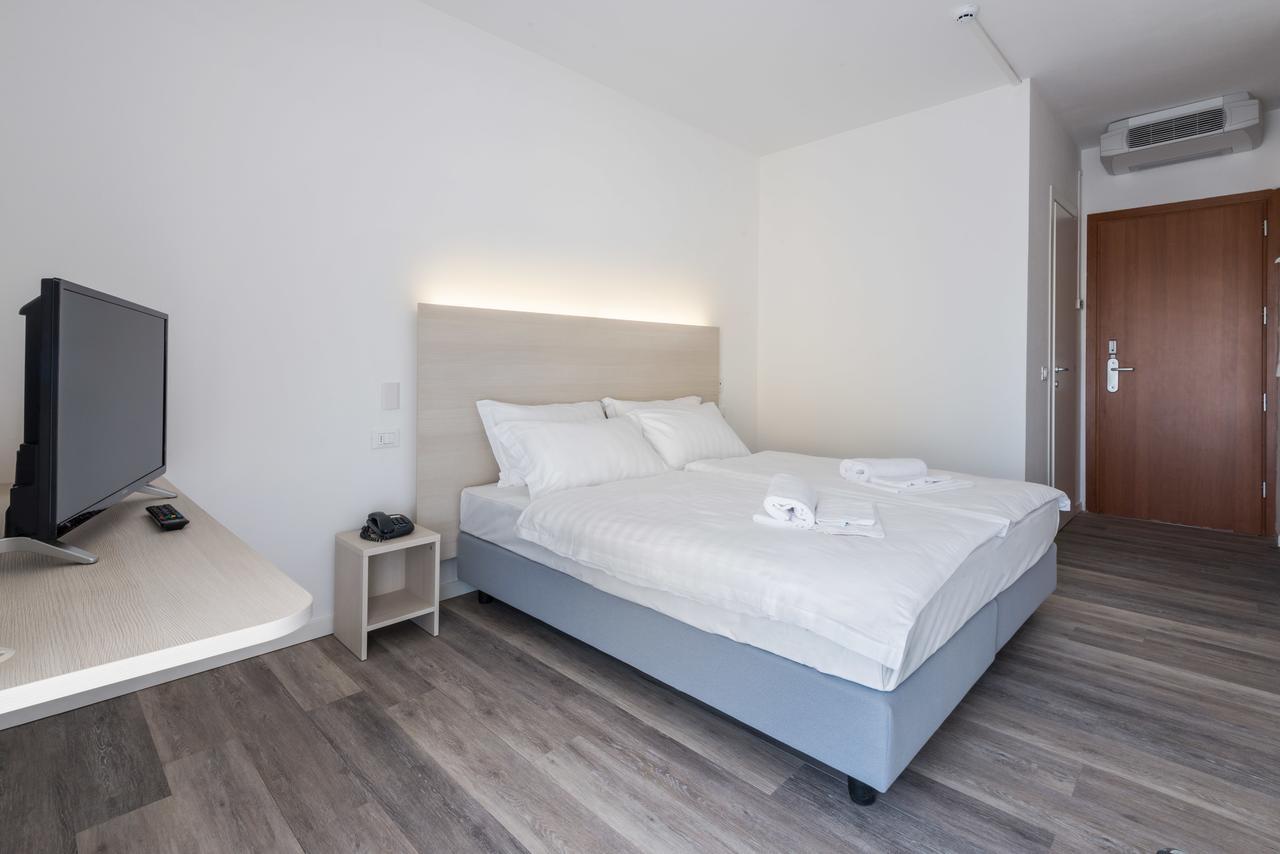 Hotel Internazionale لووِنو المظهر الخارجي الصورة