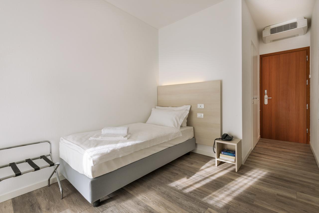 Hotel Internazionale لووِنو المظهر الخارجي الصورة