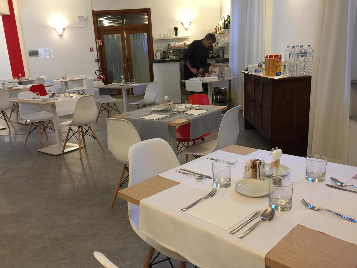 Hotel Internazionale لووِنو المظهر الخارجي الصورة